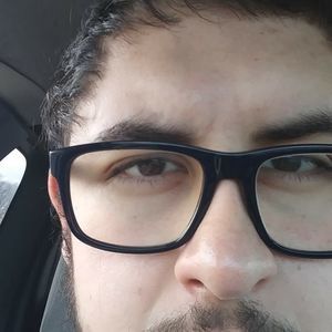 Meet your Posher, Evan-castro